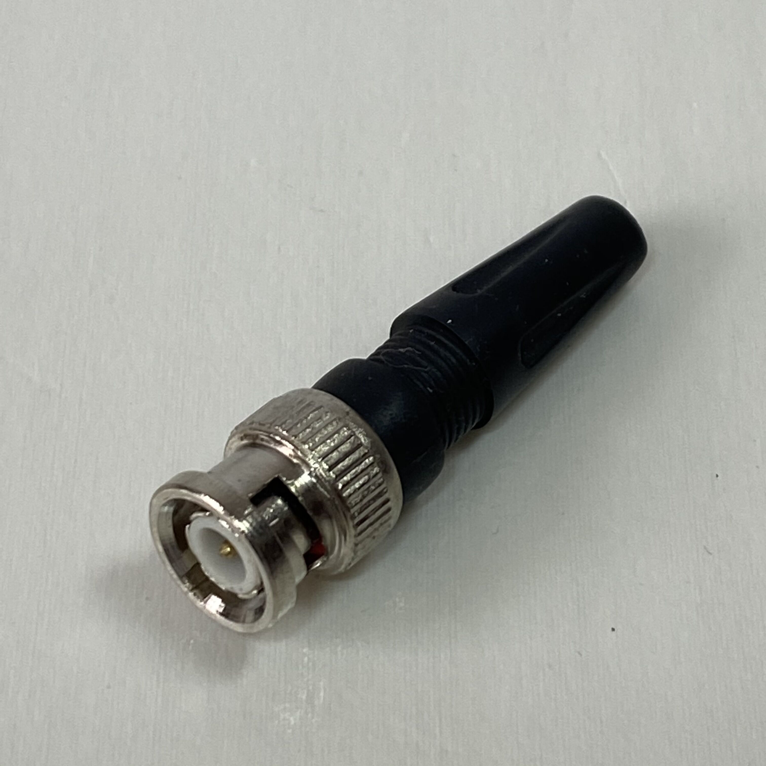 BNC MALE SOLDER TYPE