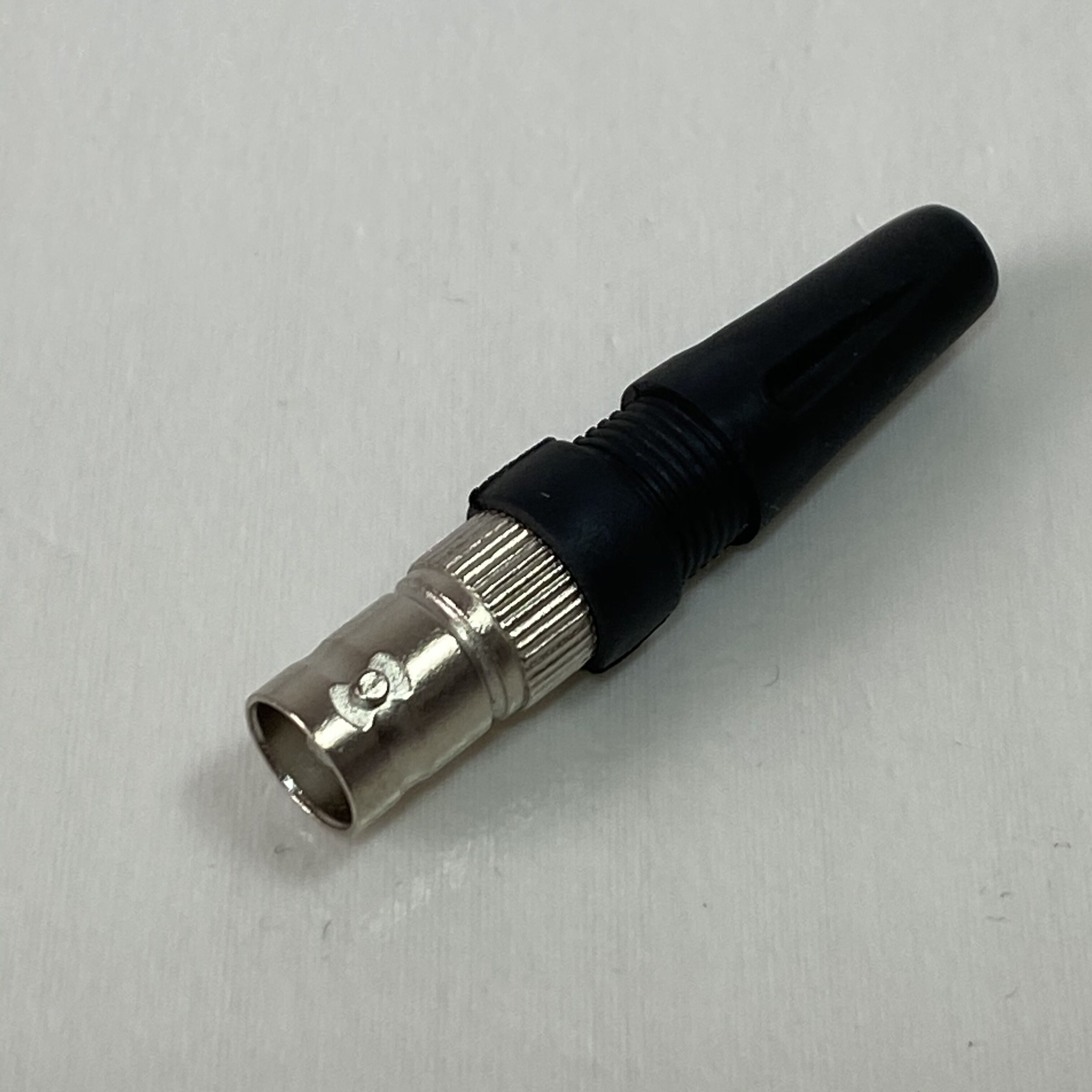 BNC FEMALE SOLDER TYPE